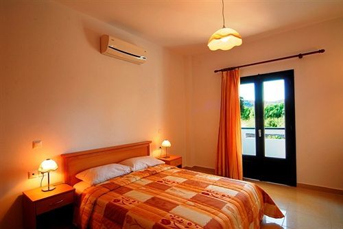 Fotini Apartments باليكاسترون المظهر الخارجي الصورة